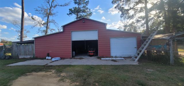 18500 Fm 2090 Road, Conroe, TX 77306