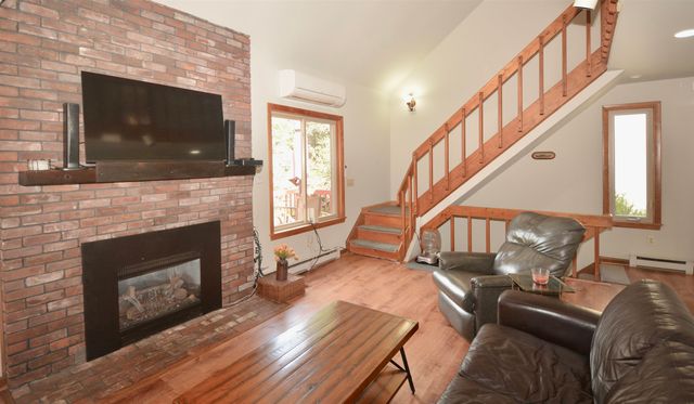 8 Old Spring Drive, Grantham, NH 03753