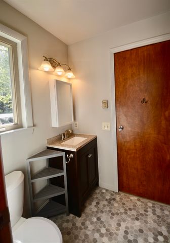 8 Old Spring Drive, Grantham, NH 03753