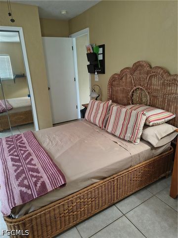 1008 Cortez AVE, Lehigh Acres, FL 33972