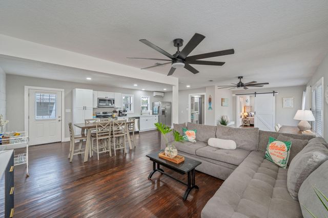 40 & 38 NE Irwin Avenue, Fort Walton Beach, FL 32548