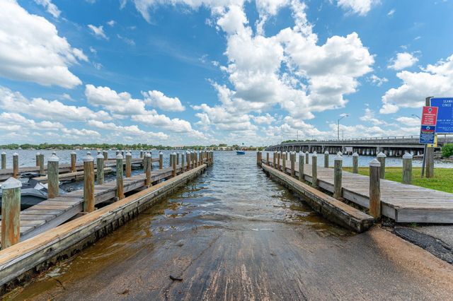 40 & 38 NE Irwin Avenue, Fort Walton Beach, FL 32548