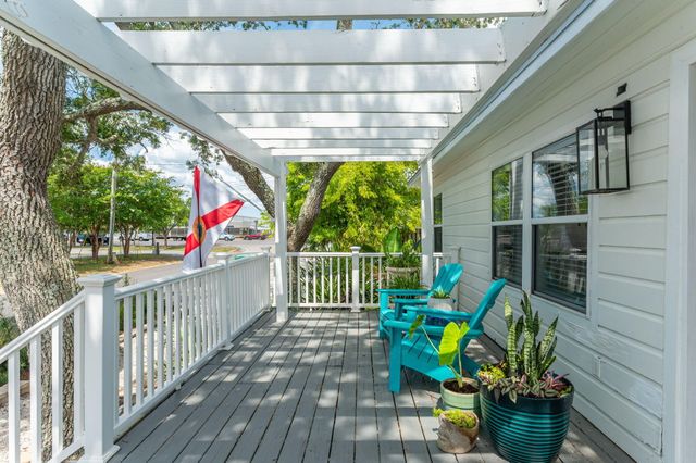 40 & 38 NE Irwin Avenue, Fort Walton Beach, FL 32548