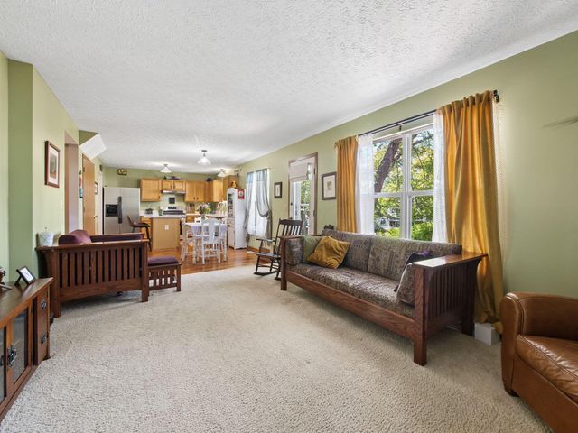 6126 Carmell Drive, Columbus, OH 43228