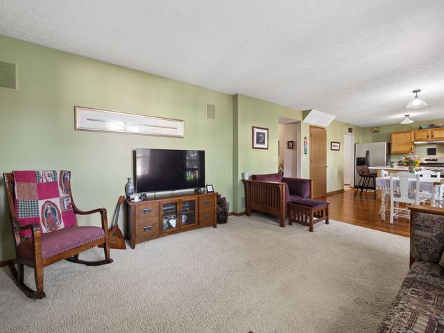 6126 Carmell Drive, Columbus, OH 43228