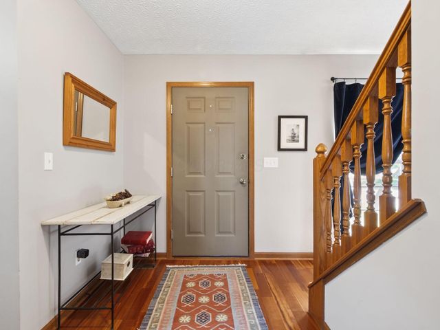 6126 Carmell Drive, Columbus, OH 43228