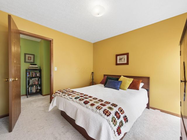 6126 Carmell Drive, Columbus, OH 43228
