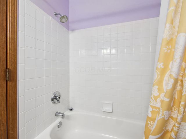 6126 Carmell Drive, Columbus, OH 43228