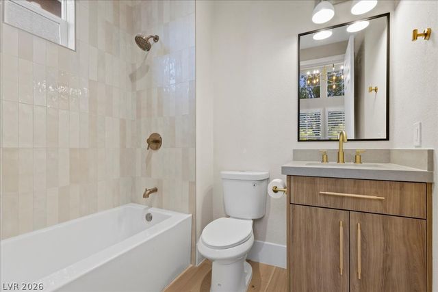 10781 Capesthorne Way, Las Vegas, NV 89135