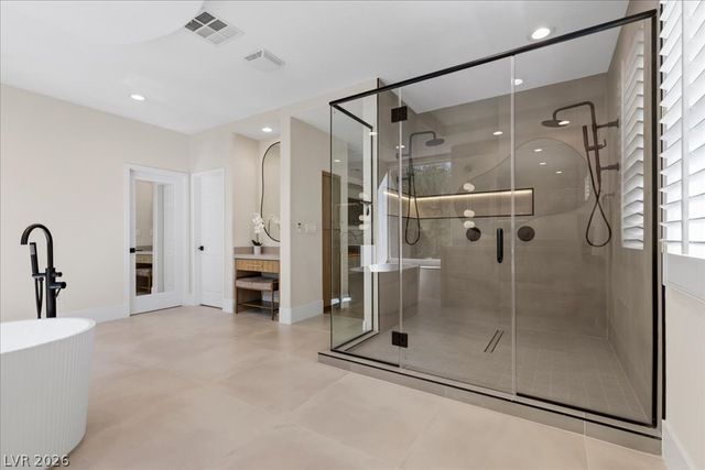 10781 Capesthorne Way, Las Vegas, NV 89135