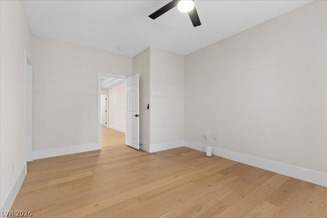 10781 Capesthorne Way, Las Vegas, NV 89135