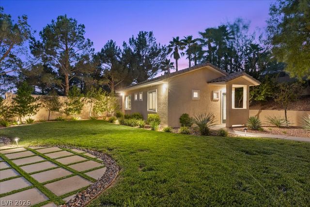 10781 Capesthorne Way, Las Vegas, NV 89135
