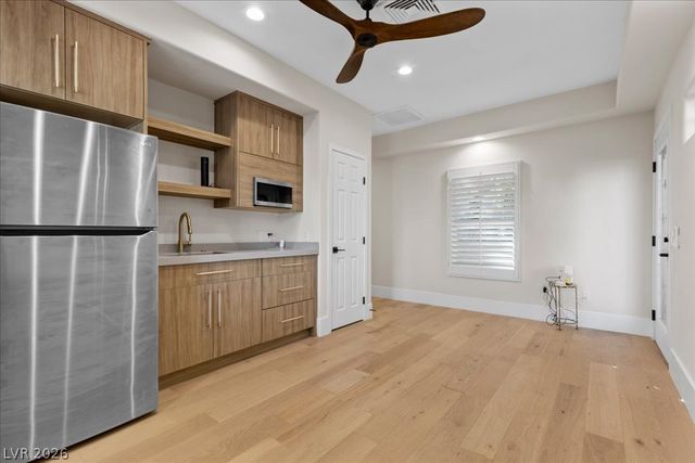 10781 Capesthorne Way, Las Vegas, NV 89135