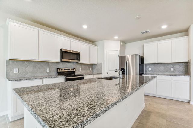 6565 BLAZING SPIRIT STREET, Wesley Chapel, FL 33545