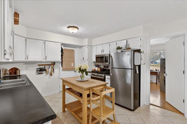 3985 Van Buren Street, Hudsonville, MI 49426