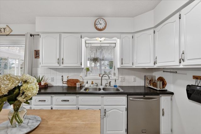 3985 Van Buren Street, Hudsonville, MI 49426