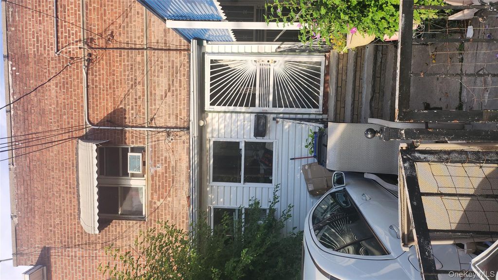 1249 E 223rd Street, Bronx, NY 10466