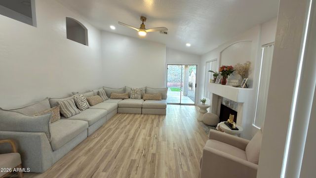 16830 S 20th PL Place, Phoenix, AZ 85048