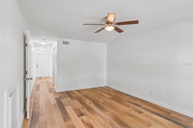 7192 E BANK DRIVE 7192, Tampa, FL 33617