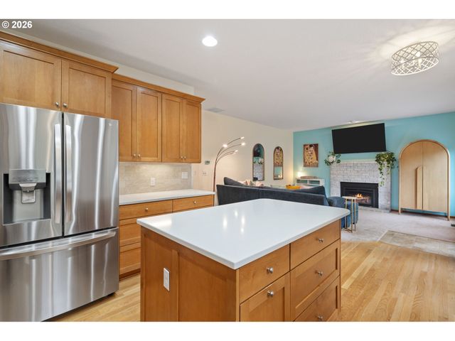 3327 Sw ARNOLD HEIGHTS Ter, Portland, OR 97219