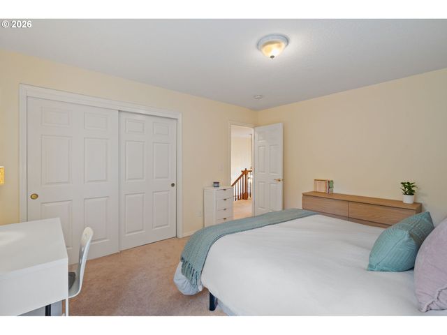 3327 Sw ARNOLD HEIGHTS Ter, Portland, OR 97219