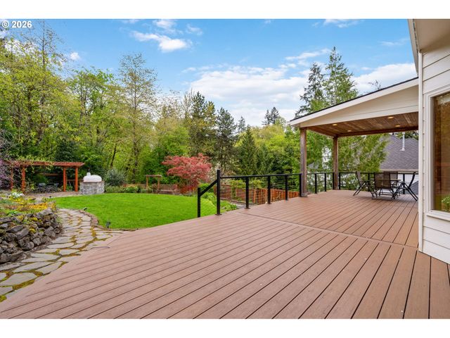 3327 Sw ARNOLD HEIGHTS Ter, Portland, OR 97219