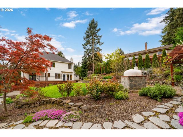 3327 Sw ARNOLD HEIGHTS Ter, Portland, OR 97219