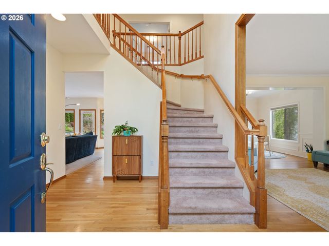 3327 Sw ARNOLD HEIGHTS Ter, Portland, OR 97219