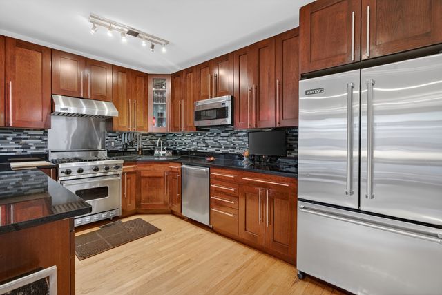 2709 N Campbell Avenue 1, Chicago, IL 60647