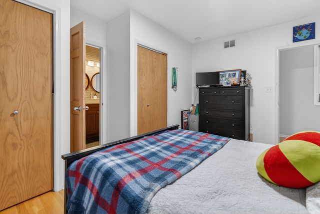 2709 N Campbell Avenue 1, Chicago, IL 60647