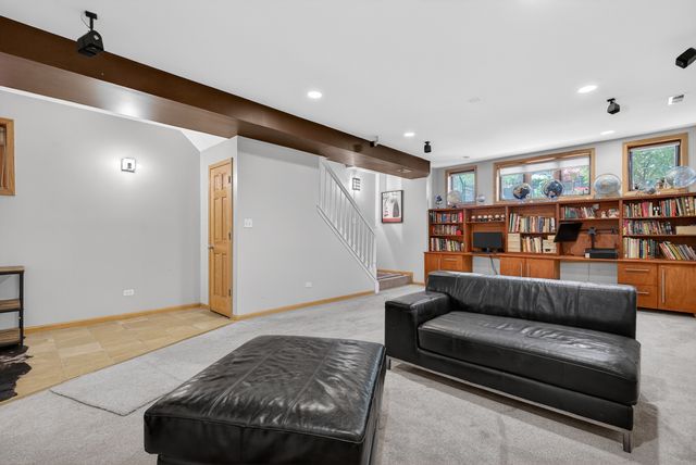 2709 N Campbell Avenue 1, Chicago, IL 60647