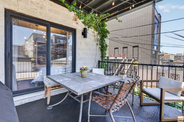 2709 N Campbell Avenue 1, Chicago, IL 60647