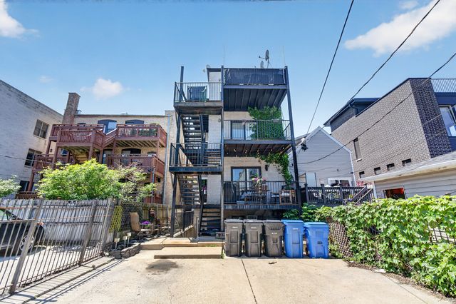 2709 N Campbell Avenue 1, Chicago, IL 60647