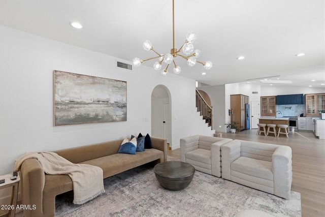 5641 E GRANDVIEW Road, Scottsdale, AZ 85254