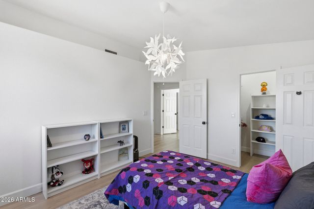 5641 E GRANDVIEW Road, Scottsdale, AZ 85254