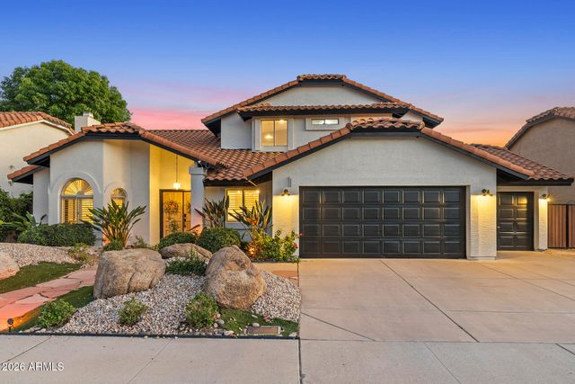 5641 E GRANDVIEW Road, Scottsdale, AZ 85254