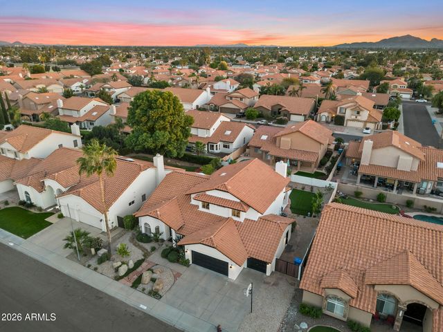 5641 E GRANDVIEW Road, Scottsdale, AZ 85254