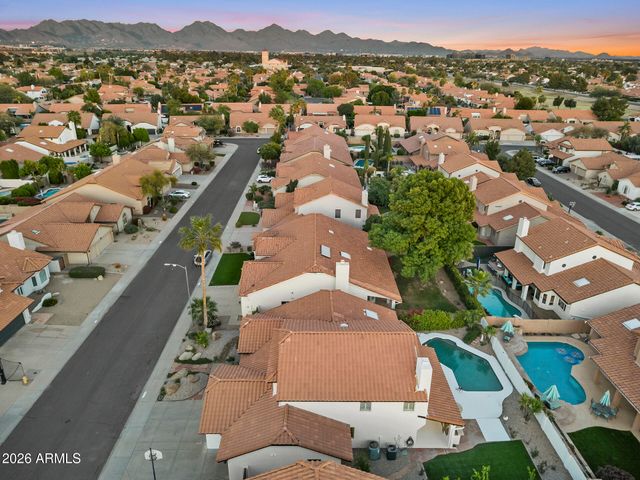 5641 E GRANDVIEW Road, Scottsdale, AZ 85254