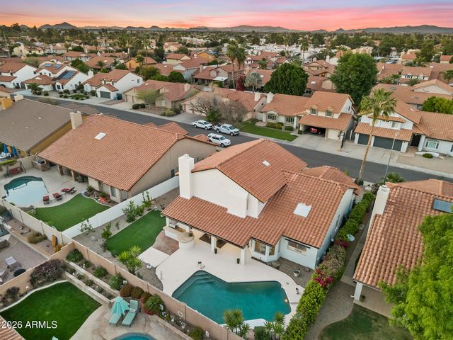 5641 E GRANDVIEW Road, Scottsdale, AZ 85254