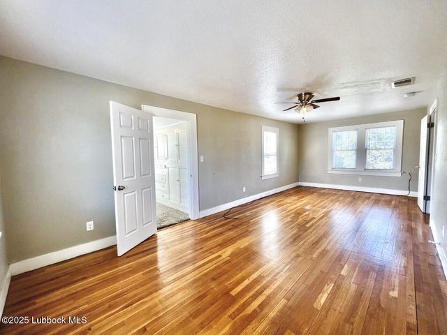 1905 29th Street, Lubbock, TX 79411