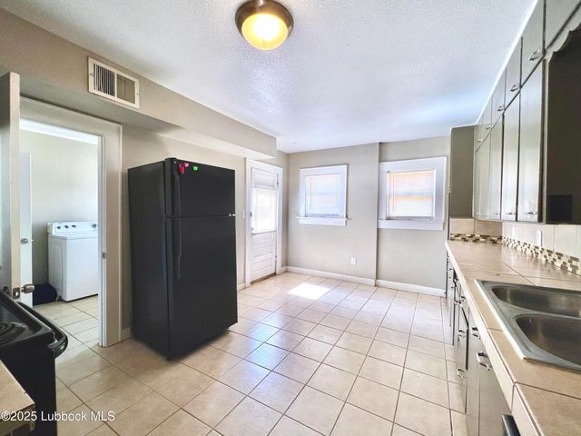 1905 29th Street, Lubbock, TX 79411