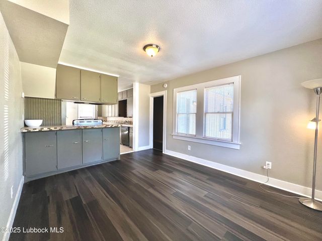 1905 29th Street, Lubbock, TX 79411