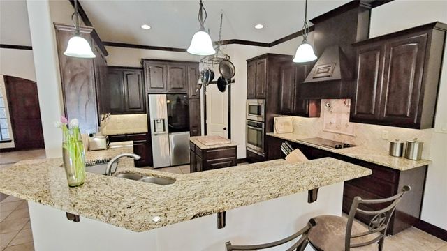 5001 Oak Mill Drive, Fort Worth, TX 76135