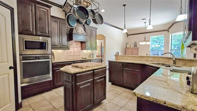 5001 Oak Mill Drive, Fort Worth, TX 76135