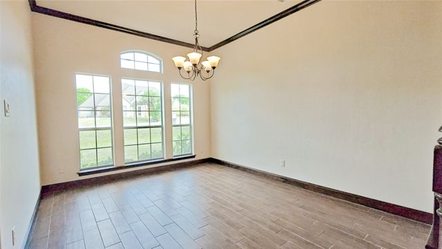 5001 Oak Mill Drive, Fort Worth, TX 76135