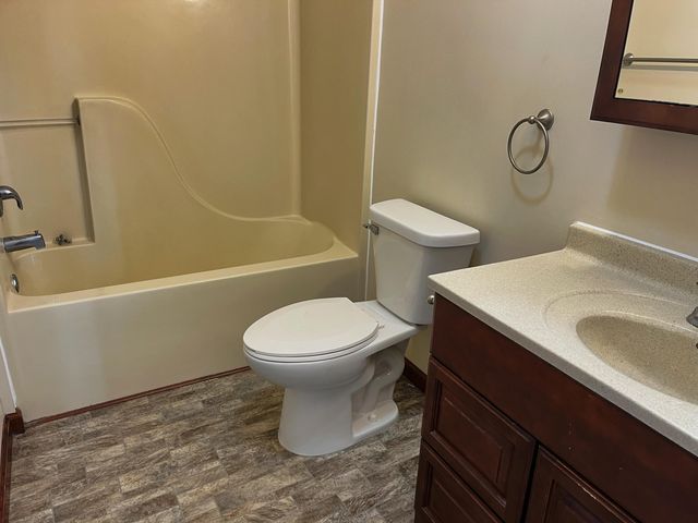 11 S Water Street 11 S Water Street, Wapakoneta, OH 45895