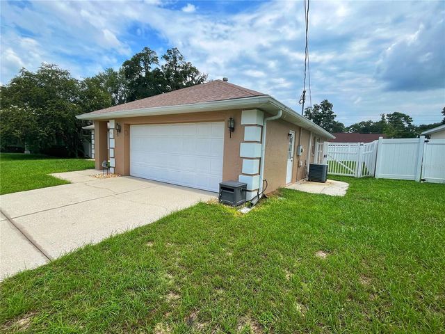 3201 NE 42ND PLACE, Ocala, FL 34479