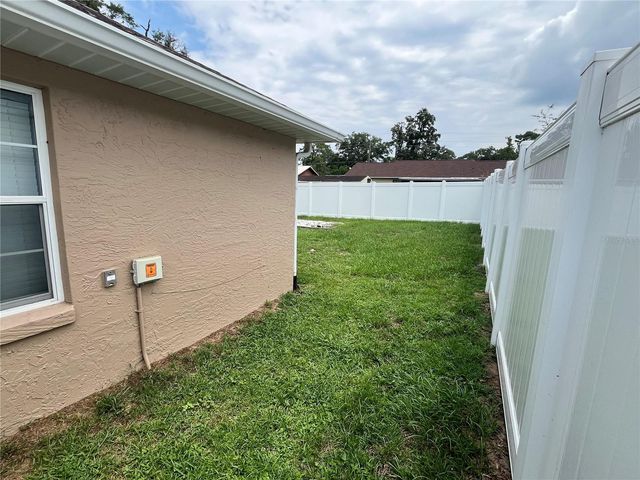3201 NE 42ND PLACE, Ocala, FL 34479