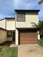 13517 E 30th Street B, Tulsa, OK 74134
