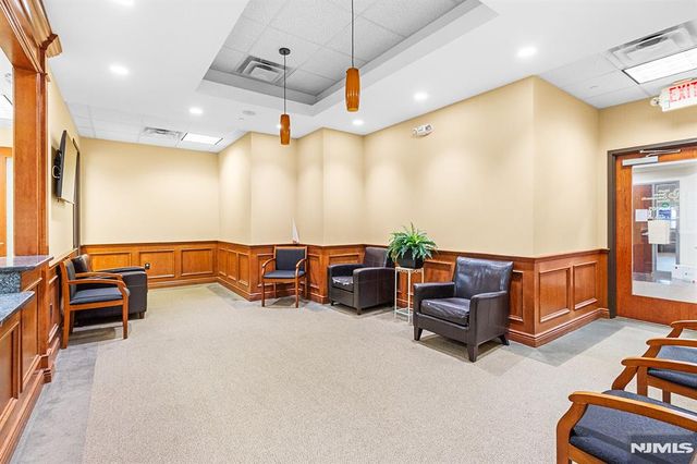 246 Hamburg Turnpike 305F, Wayne, NJ 07470